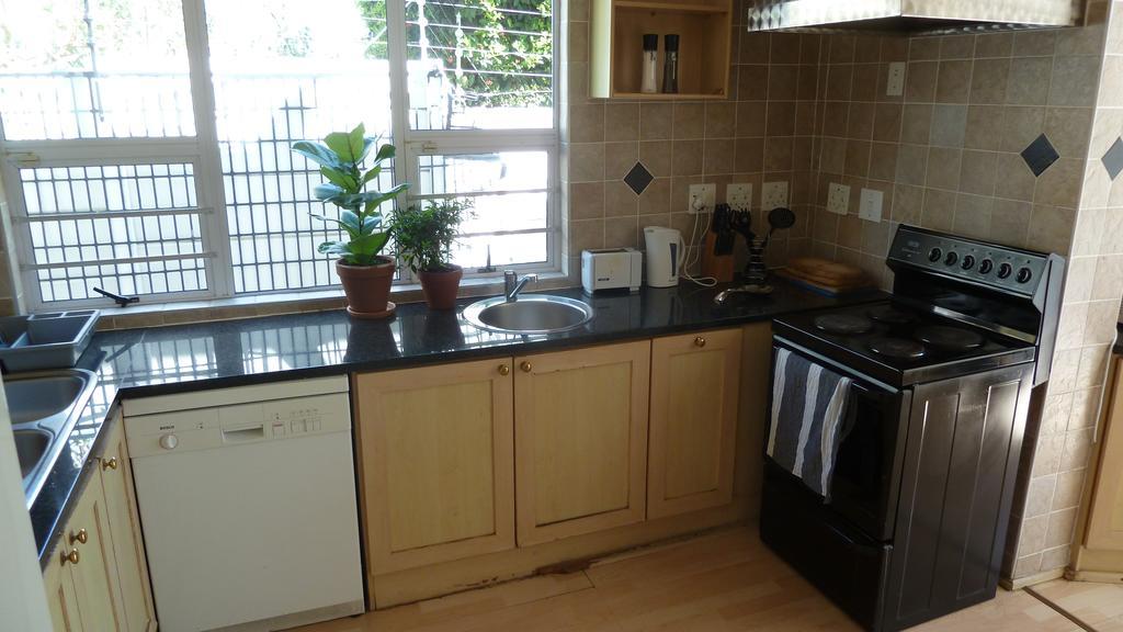 20 On Dixton Apartment Cape Town Room photo