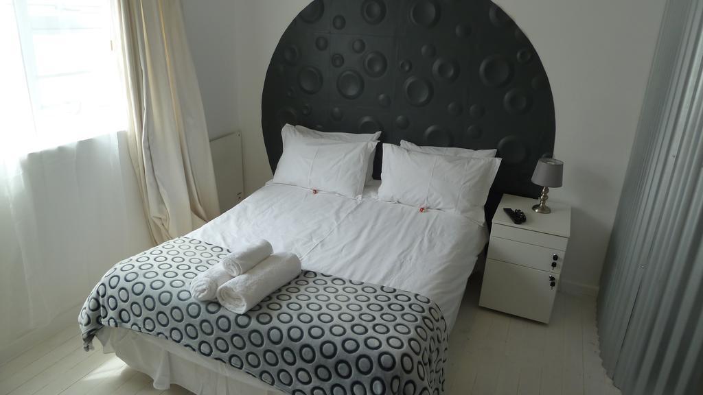 20 On Dixton Apartment Cape Town Room photo